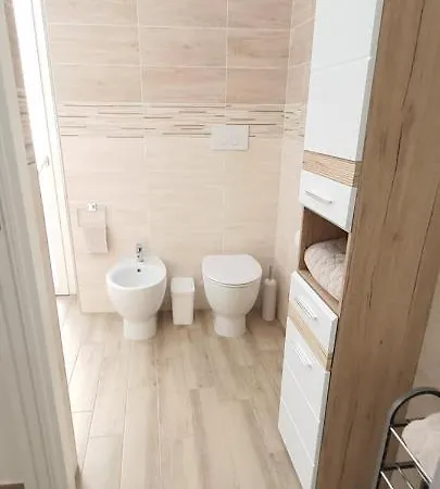 Suite Blanc Apartments - Monolocali Indipendenti Con Cucina E Bagno Privato - Check-In E Check-Out Con Codice In Autonomia H24 - Terrazza In Comune Guspini Exterior foto
