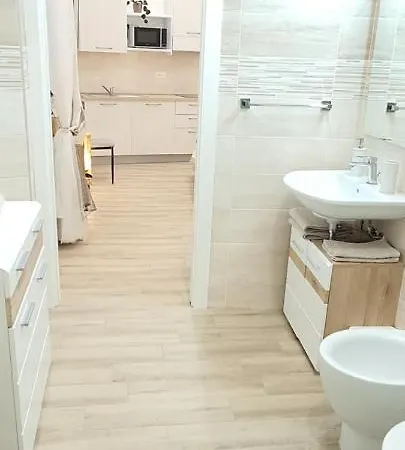 Suite Blanc Apartments - Monolocali Indipendenti Con Cucina E Bagno Privato - Check-In E Check-Out Con Codice In Autonomia H24 - Terrazza In Comune Guspini Exterior foto