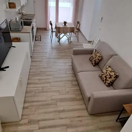 Suite Blanc Apartments - Monolocali Indipendenti Con Cucina E Bagno Privato - Check-In E Check-Out Con Codice In Autonomia H24 - Terrazza In Comune Guspini Exterior foto