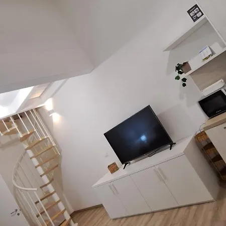 Suite Blanc Apartments - Monolocali Indipendenti Con Cucina E Bagno Privato - Check-In E Check-Out Con Codice In Autonomia H24 - Terrazza In Comune Guspini Exterior foto