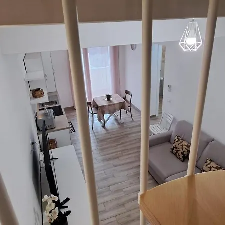 Suite Blanc Apartments - Monolocali Indipendenti Con Cucina E Bagno Privato - Check-In E Check-Out Con Codice In Autonomia H24 - Terrazza In Comune Guspini Exterior foto