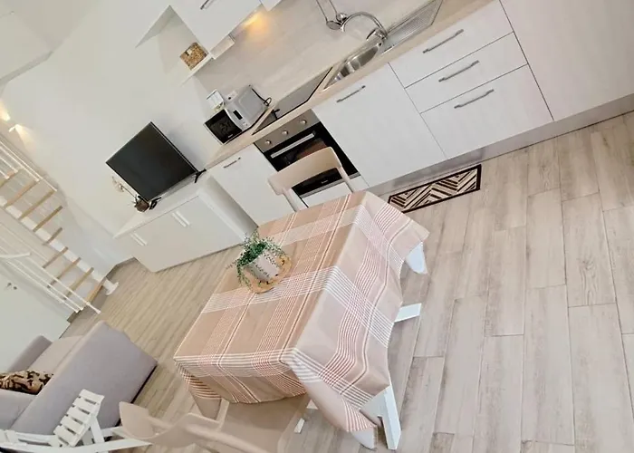 Suite Blanc Apartments - Monolocali Indipendenti Con Cucina E Bagno Privato - Check-In E Check-Out Con Codice In Autonomia H24 - Terrazza In Comune