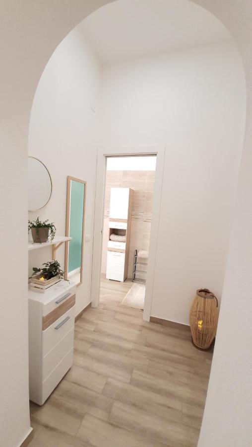 Apartamento Blanc - Monolocali Indipendenti Con Cucina E Bagno Privato - Check-in E Check-out Con Codice In Autonomia H24 - Terrazza In Comune *