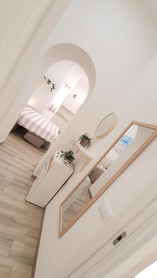 Blanc - Monolocali Indipendenti Con Cucina E Bagno Privato - Check-in E Check-out Con Codice In Autonomia H24 - Terrazza In Comune Apartamento Guspini