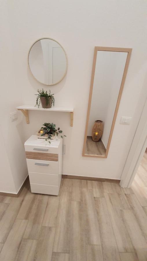Blanc - Monolocali Indipendenti Con Cucina E Bagno Privato - Check-in E Check-out Con Codice In Autonomia H24 - Terrazza In Comune