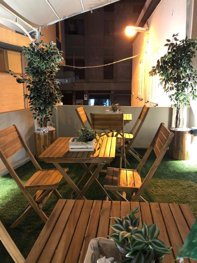 Apartment Blanc: Independent With Private Kitchens And Shared Terrace