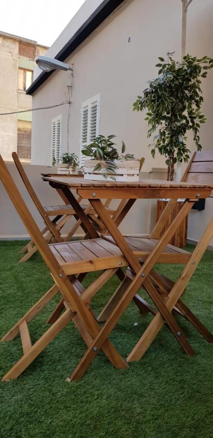 Blanc: Independent With Private Kitchens And Shared Terrace Apartment Guspini