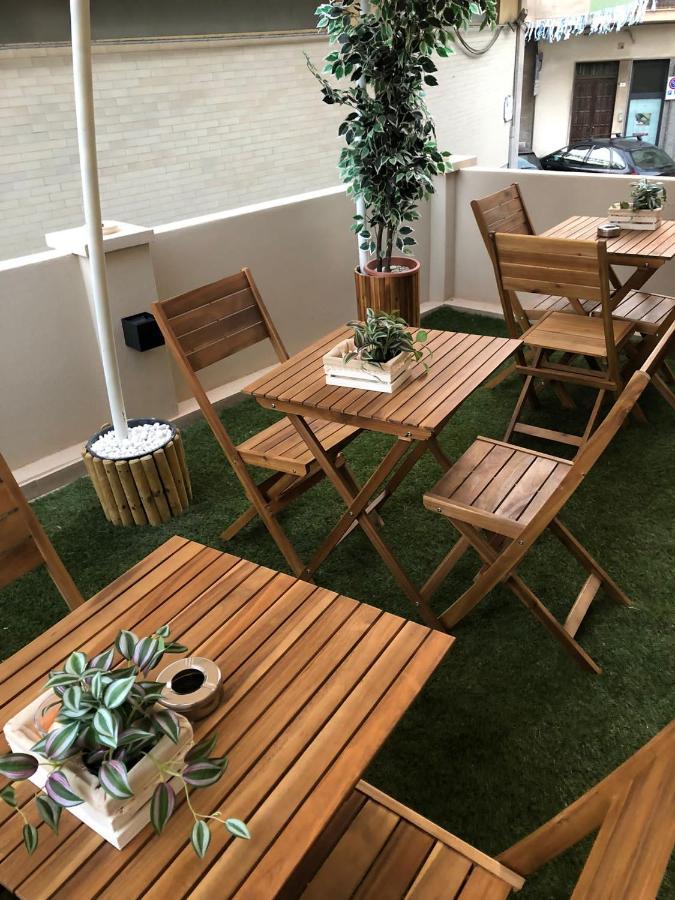 Apartment Blanc: Independent With Private Kitchens And Shared Terrace
