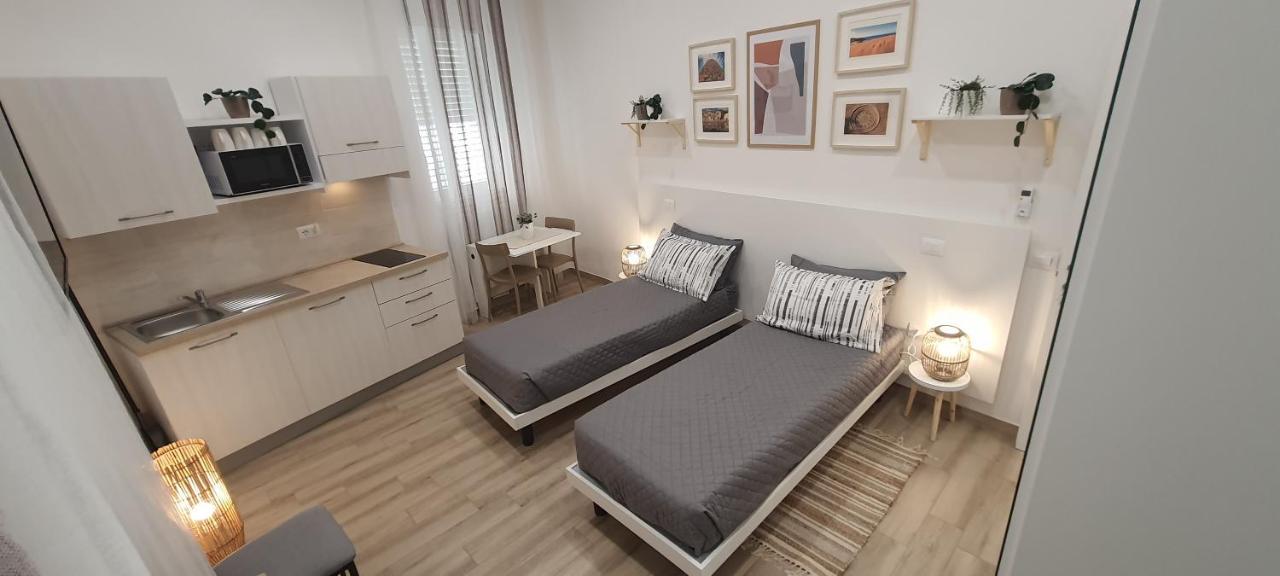 Blanc - Monolocali Indipendenti Con Cucina E Bagno Privato - Check-in E Check-out Con Codice In Autonomia H24 - Terrazza In Comune Apartamento Guspini